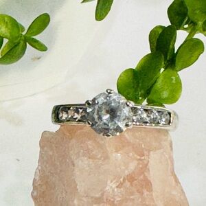 Sterling Silver 925 Zirconia Ring Size 6.5